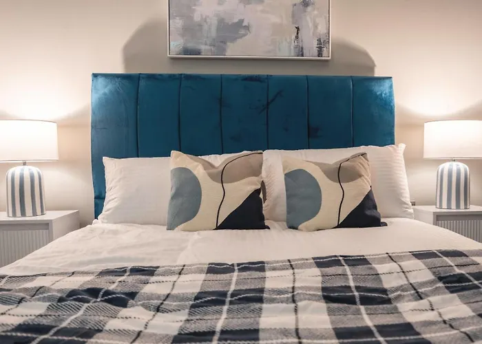 Center Escape Sleeps 8 Balcony With Views Leeds (West Yorkshire)