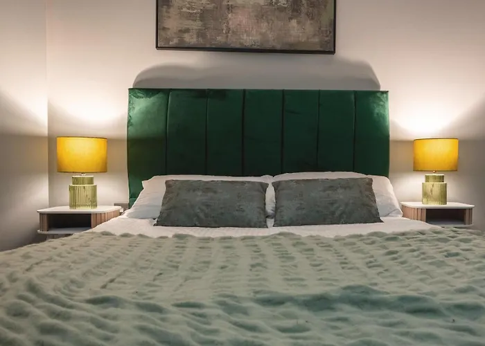 Apartment Center Escape Sleeps 8 Balcony With Views Leeds (West Yorkshire)